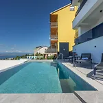 Vista * Crikvenica