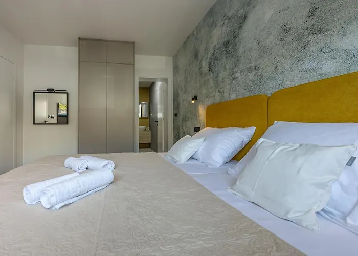 Vista 茨里克韦尼察