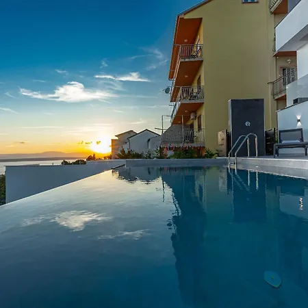 Villa Vista *