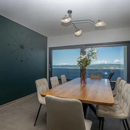 Villa Vista *