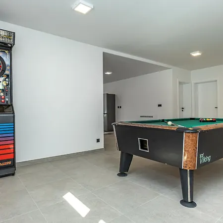 Vista Villa
