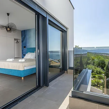 Villa Vista *