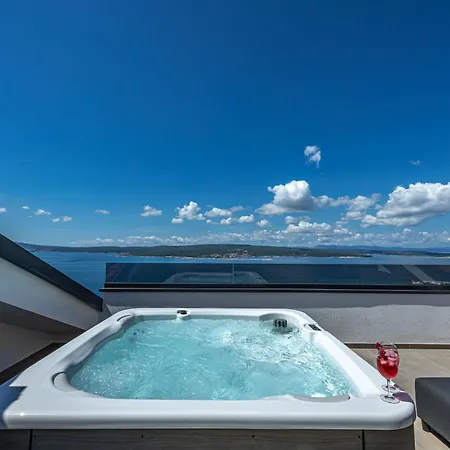 Vista Villa *